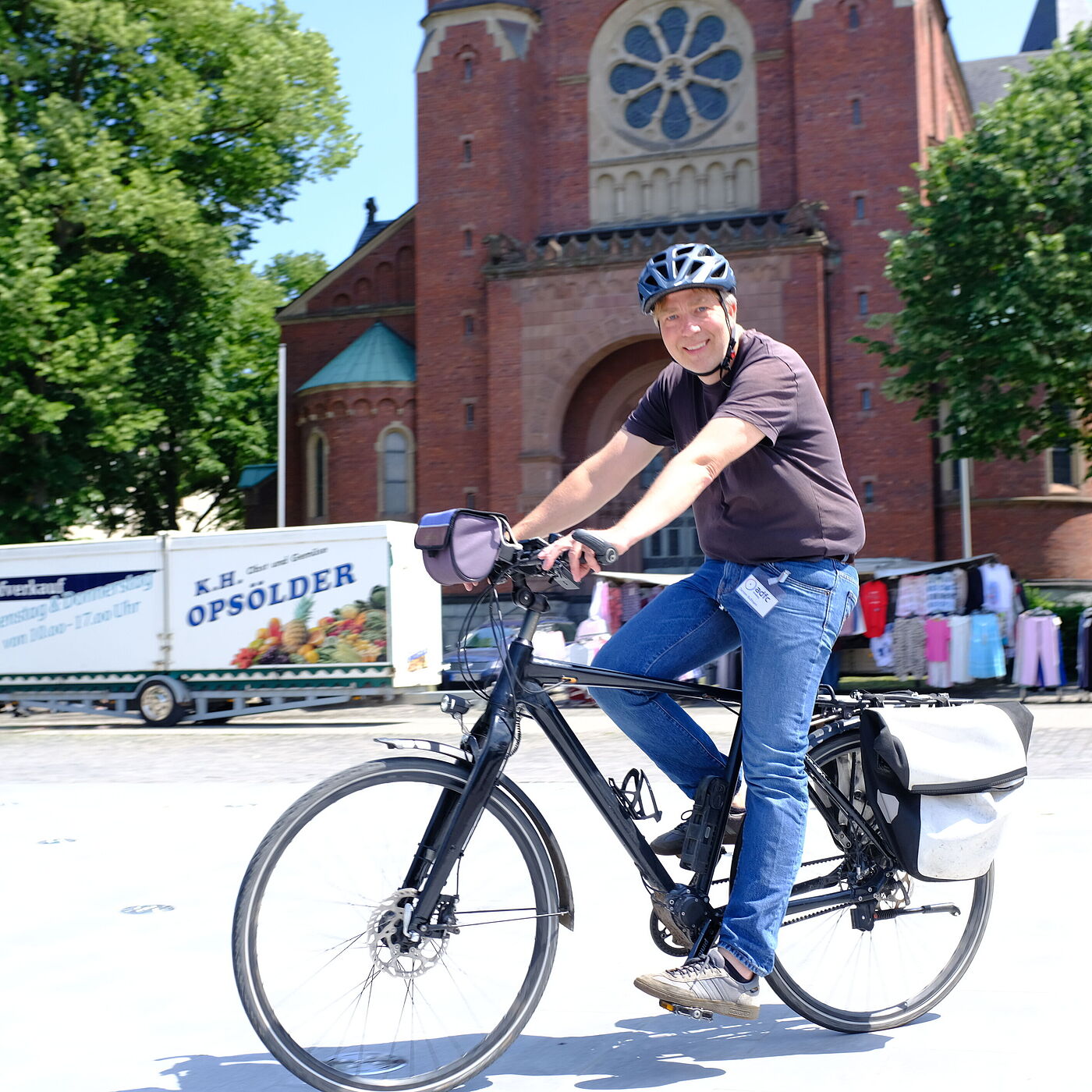 2026_05_30_SicherimStrassenverkehr_Arnsberg_ADFC-NRW Jochem vom ADFC in Arnsberg bietet im Rahmen der Schwerpunktaktion in Arnsberg Neheim am 30.05.2026 auch eine Radtour an.
