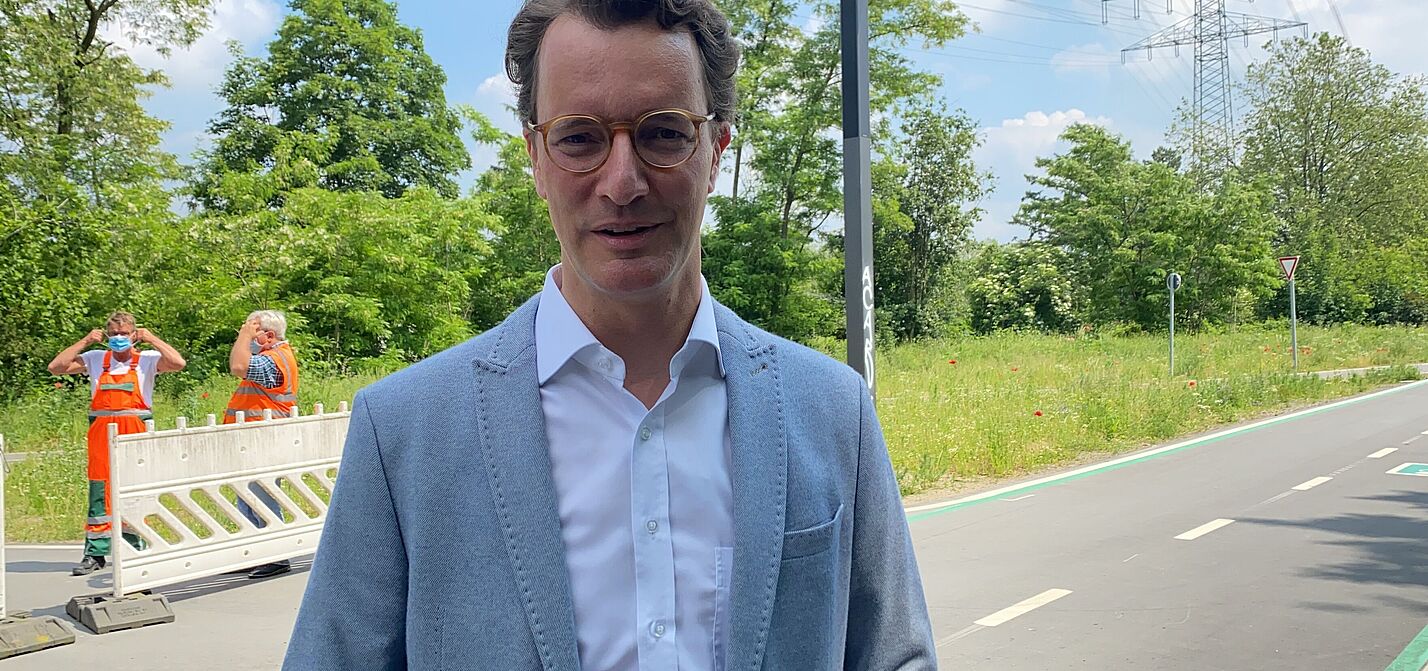 Archivbild: Verkehrsminister Hendrik Wüst auf RS1